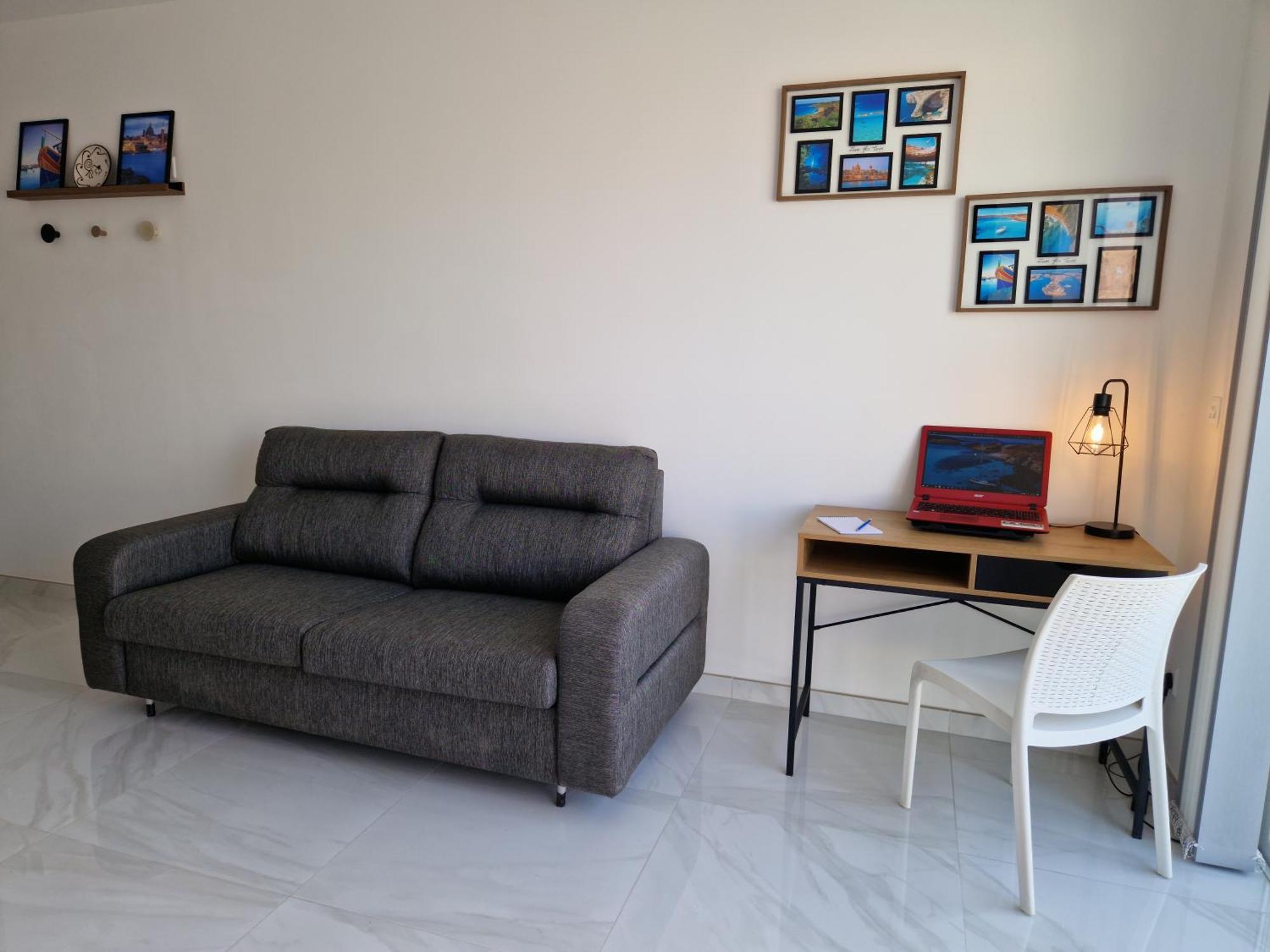 Sea View New Penthouse Terrace & Garage Parking Apartment Сейнт Полс Бей Екстериор снимка
