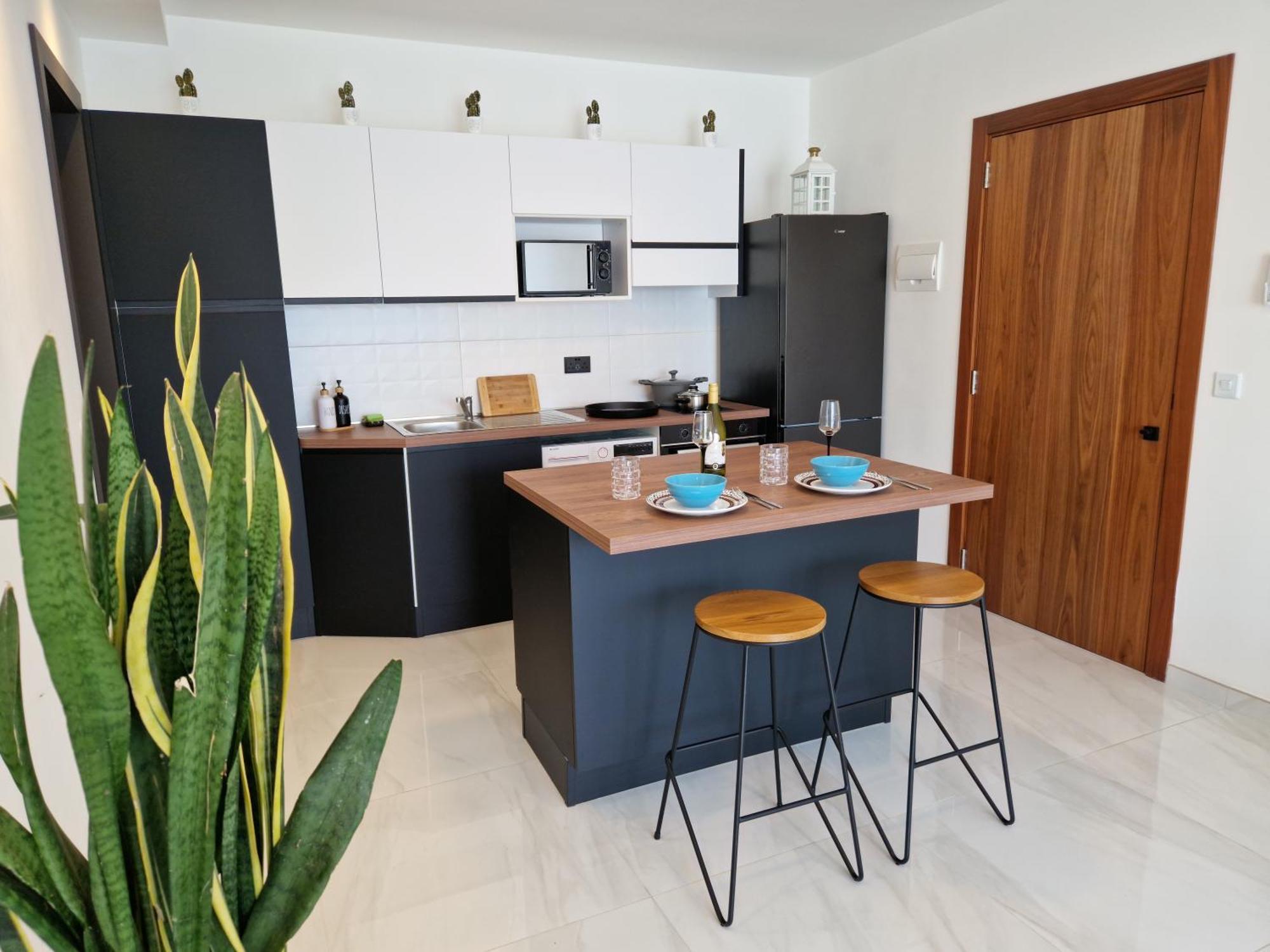 Sea View New Penthouse Terrace & Garage Parking Apartment Сейнт Полс Бей Екстериор снимка