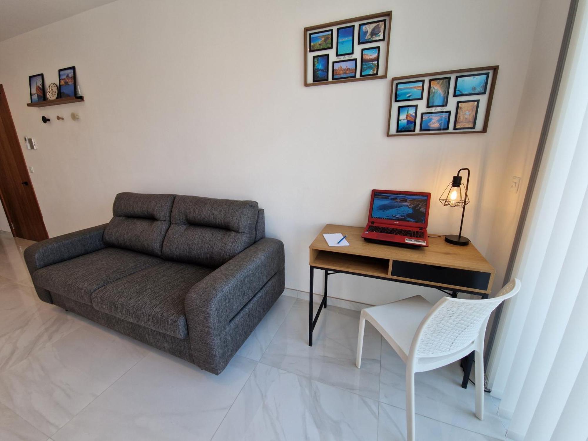 Sea View New Penthouse Terrace & Garage Parking Apartment Сейнт Полс Бей Екстериор снимка